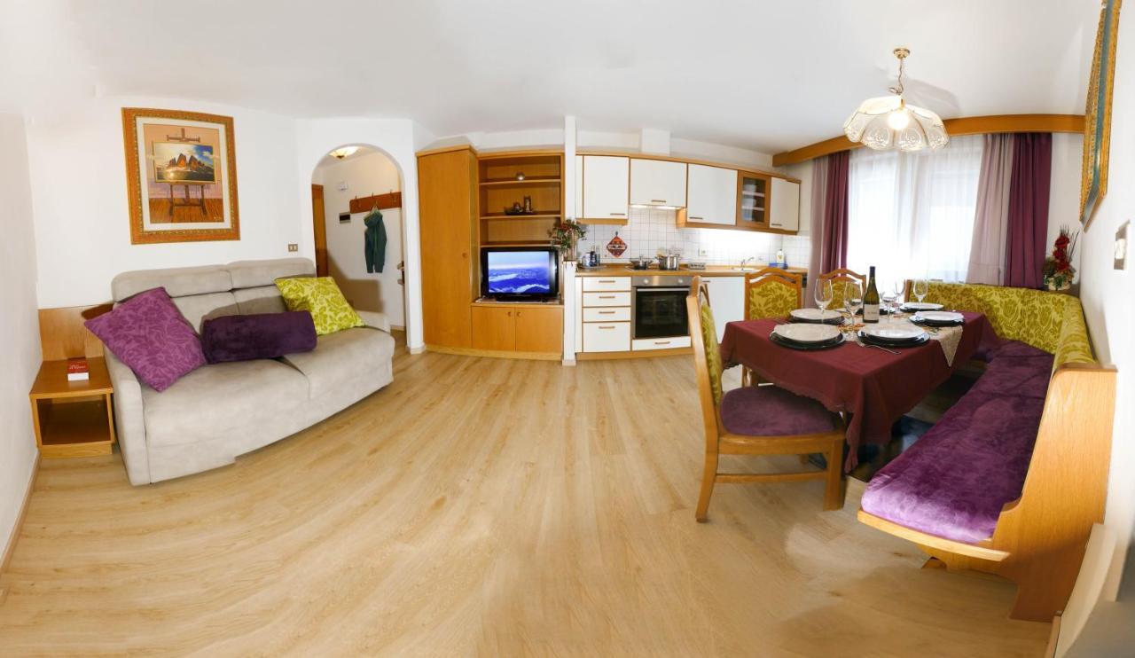 Villa Artic Apartments Campitello di Fassa Exteriör bild