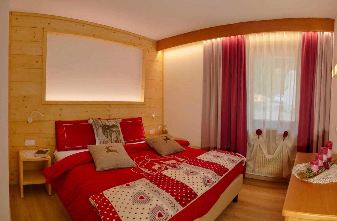 Villa Artic Apartments Campitello di Fassa Exteriör bild