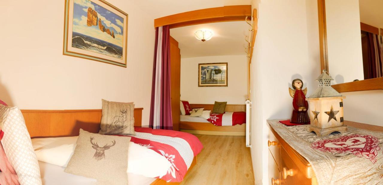 Villa Artic Apartments Campitello di Fassa Exteriör bild
