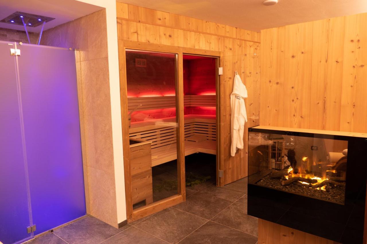 Villa Artic Apartments Campitello di Fassa Exteriör bild